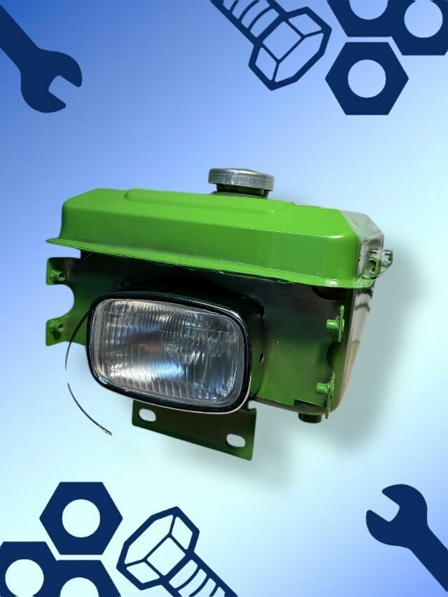 Бак топливный с крышкой и фарой R180 на мотоблок