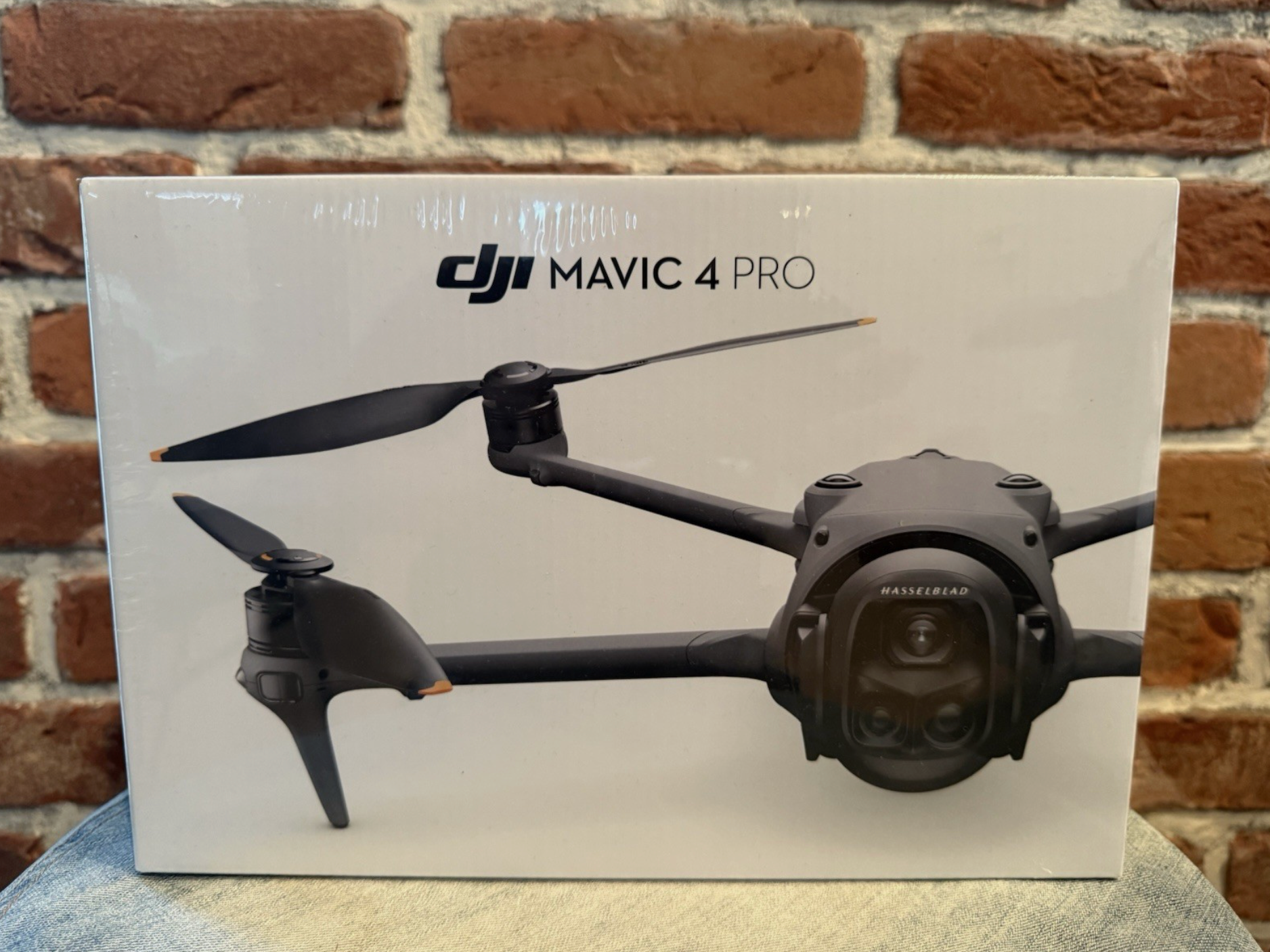 Квадрокоптер DJI Mavic 4 Pro Only Drone (только тушка), 100MP