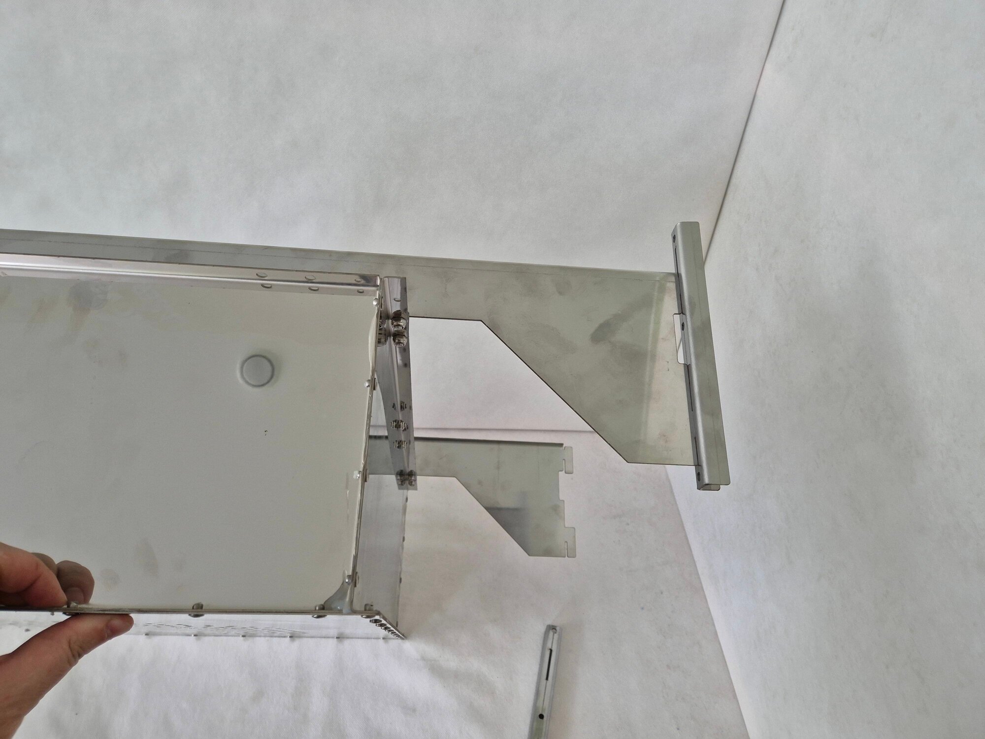 Кронштейн крепления "Водопад 40л" к стене ( пара ) 430 — фото 1