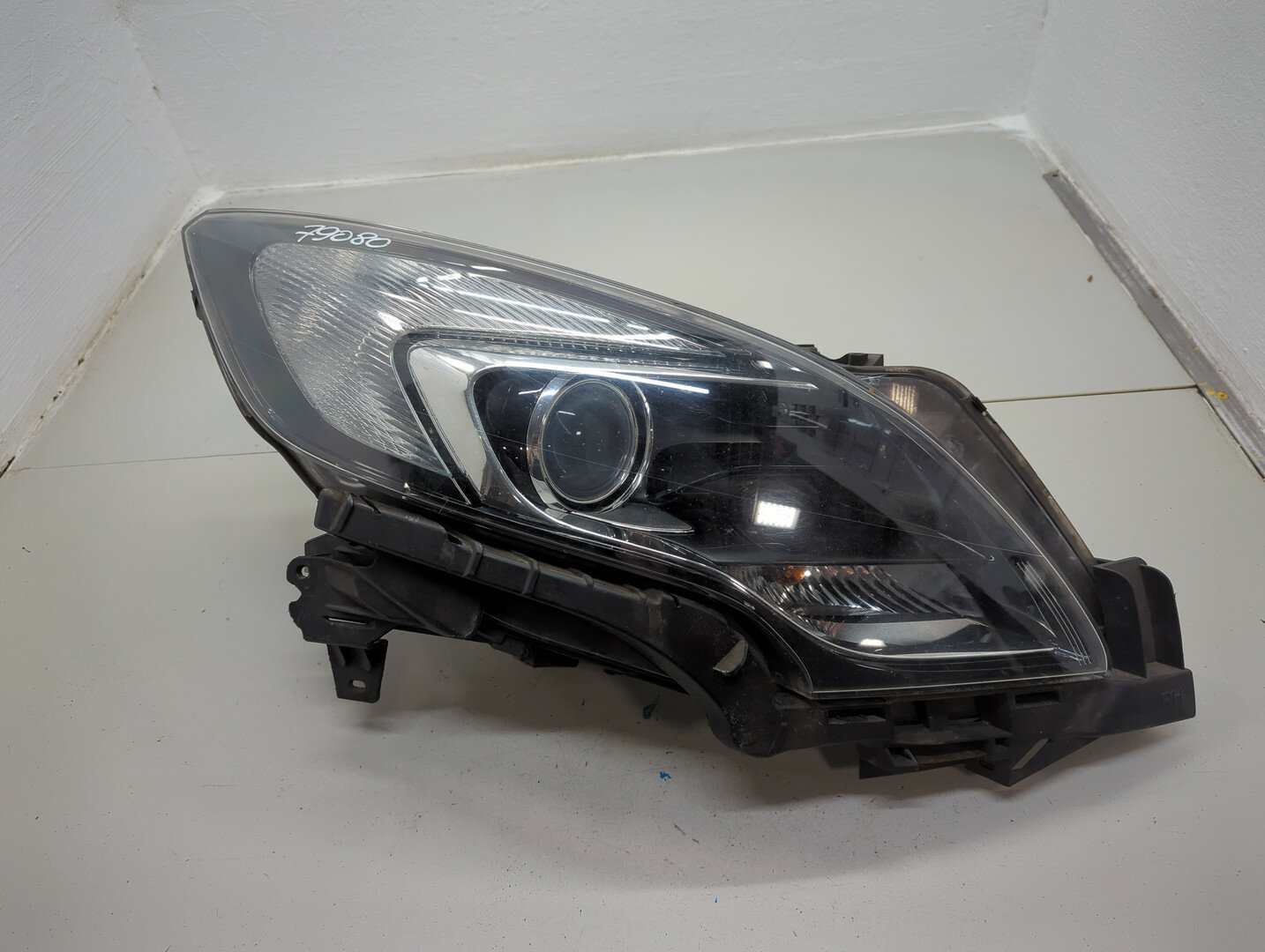 Фара (передняя) правая Opel Zafira C Б/У