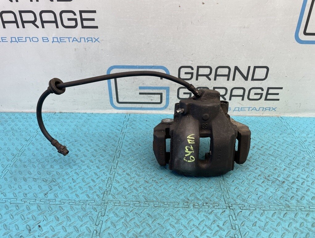 Суппорт BMW X5 2004 E53 M54B30 3.0 OEM 34116768429