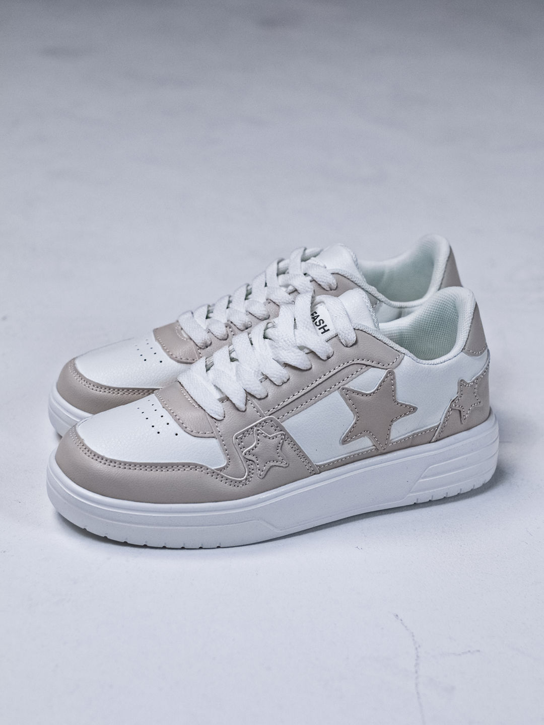 Кроссовки  Кроссовки для женщин и девушек, золотистие цвета, легкие, подошва из ЭВА, размеры 36-44., размер 36, пудровый — фото 1