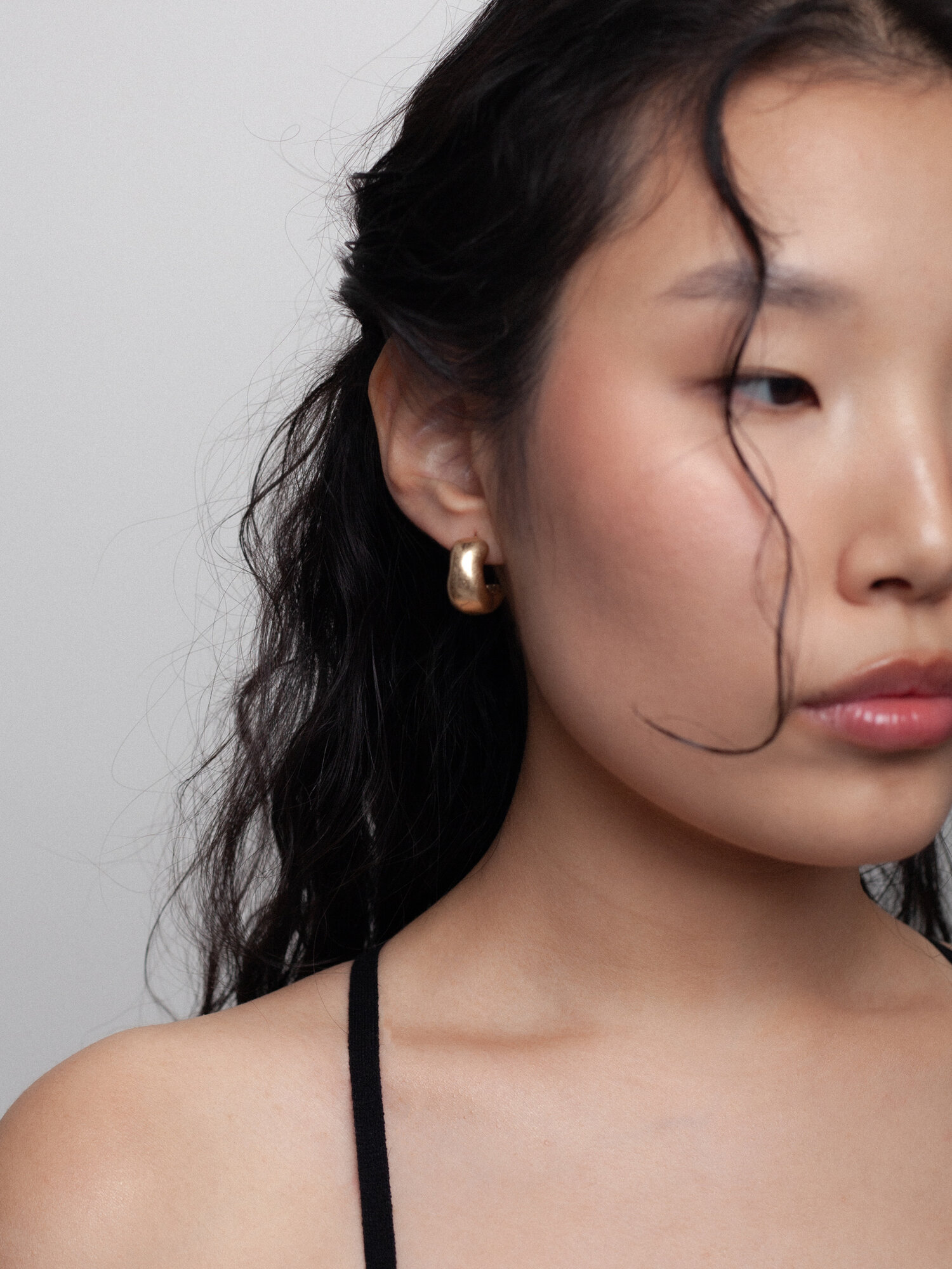 Серьги пусеты FETISH, размер 20 мм, золотой — фото 1