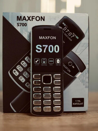 Maxfon S700 — простой и надежный кнопочный телефон, для повседневного использования