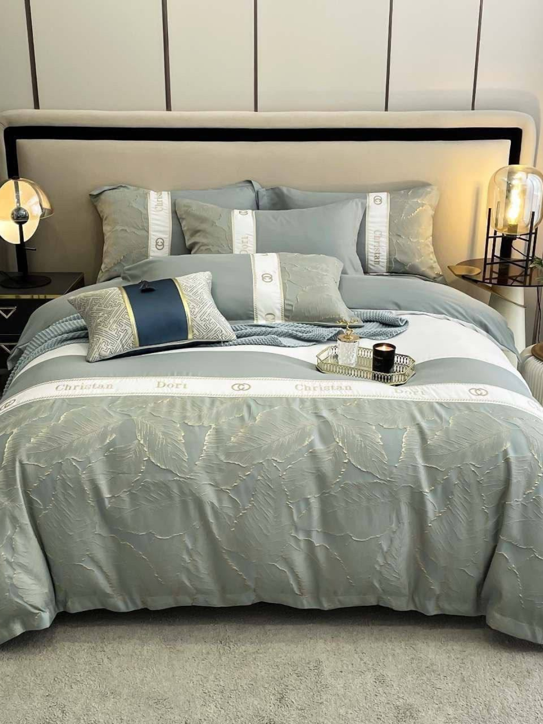 Постельное бельё, сатин, 2 наволочки, пододеяльник, размер 2-спальный, цвет молочный