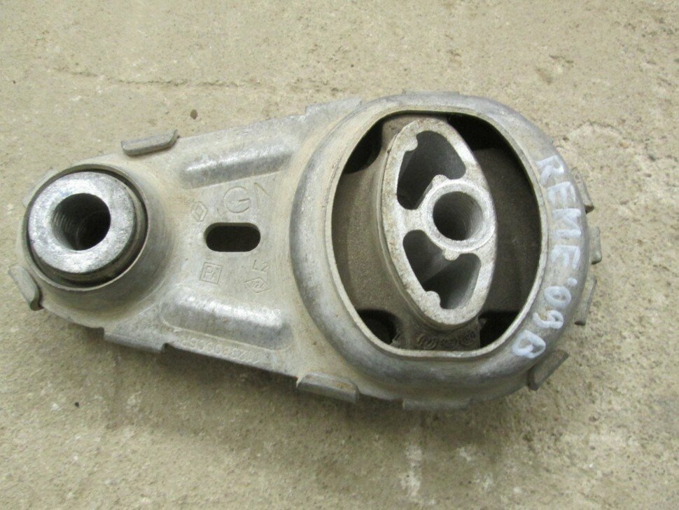 Опора двигателя задняя 112380006R Renault Megane 3, Scenic 2009>, Fluence 2010> б/у