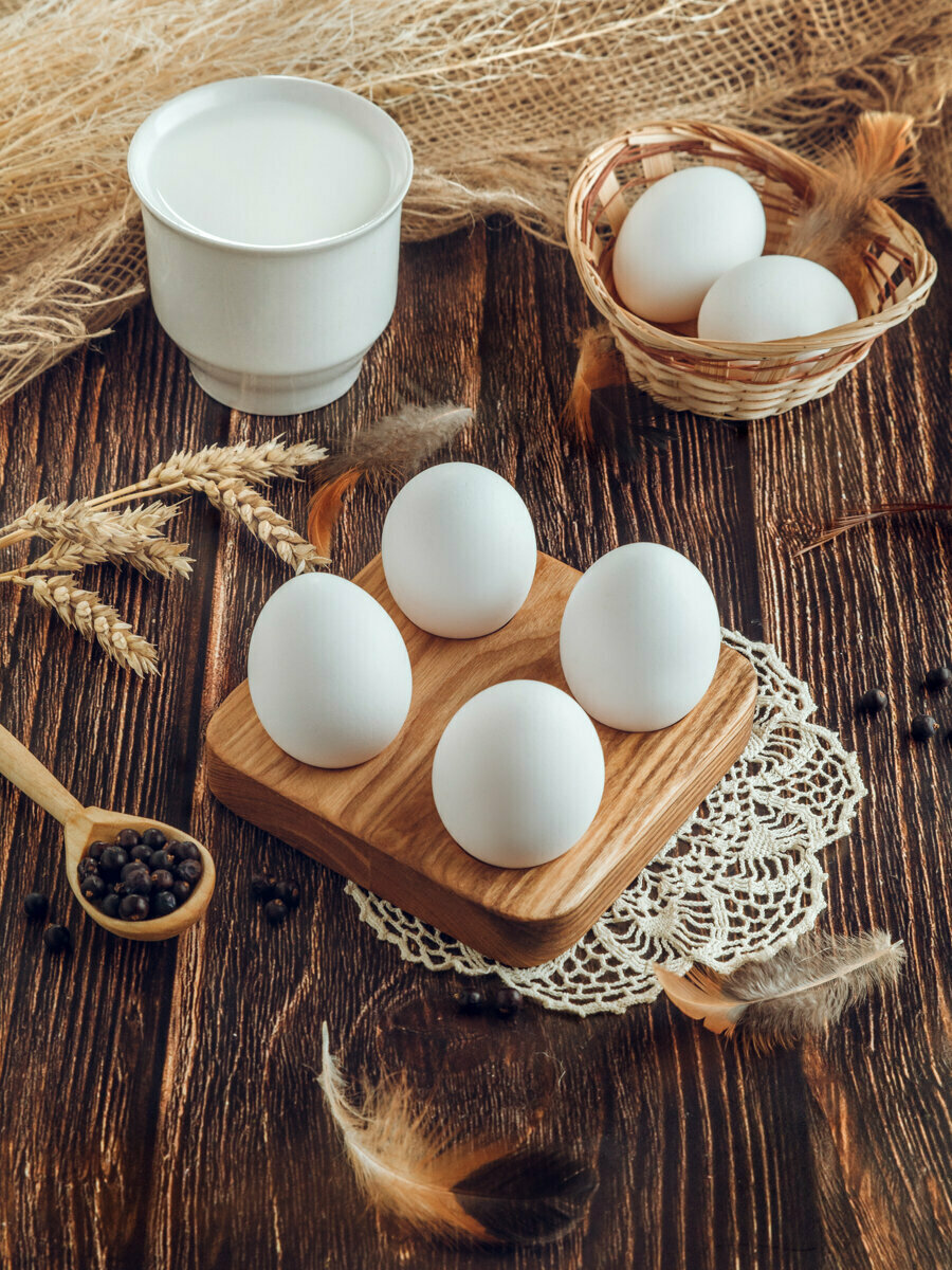 Подставка под 4 яйца DrevMade, массив ясеня, светлая