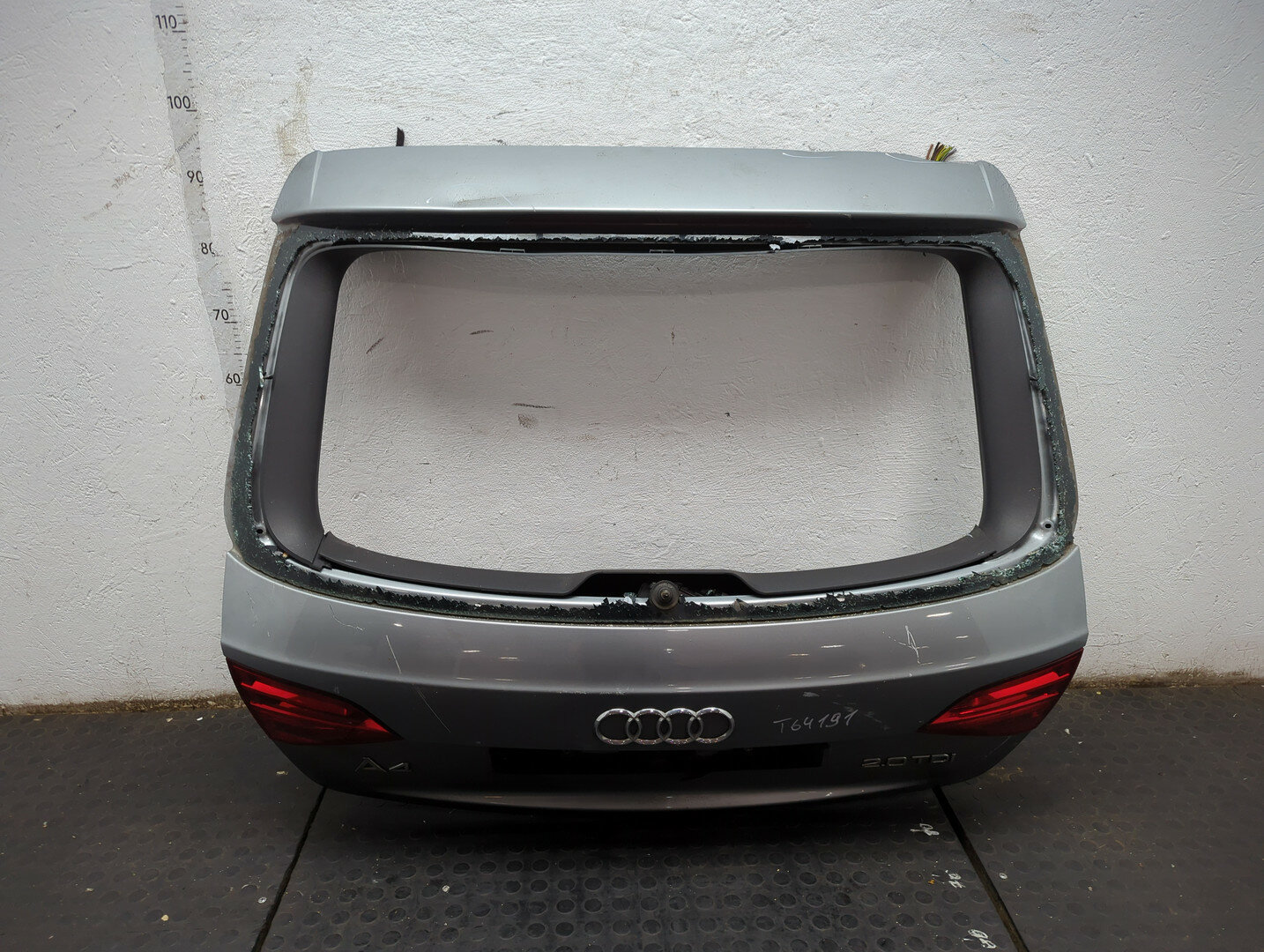 Крышка (дверь) багажника Audi A4 (B8) Б/У
