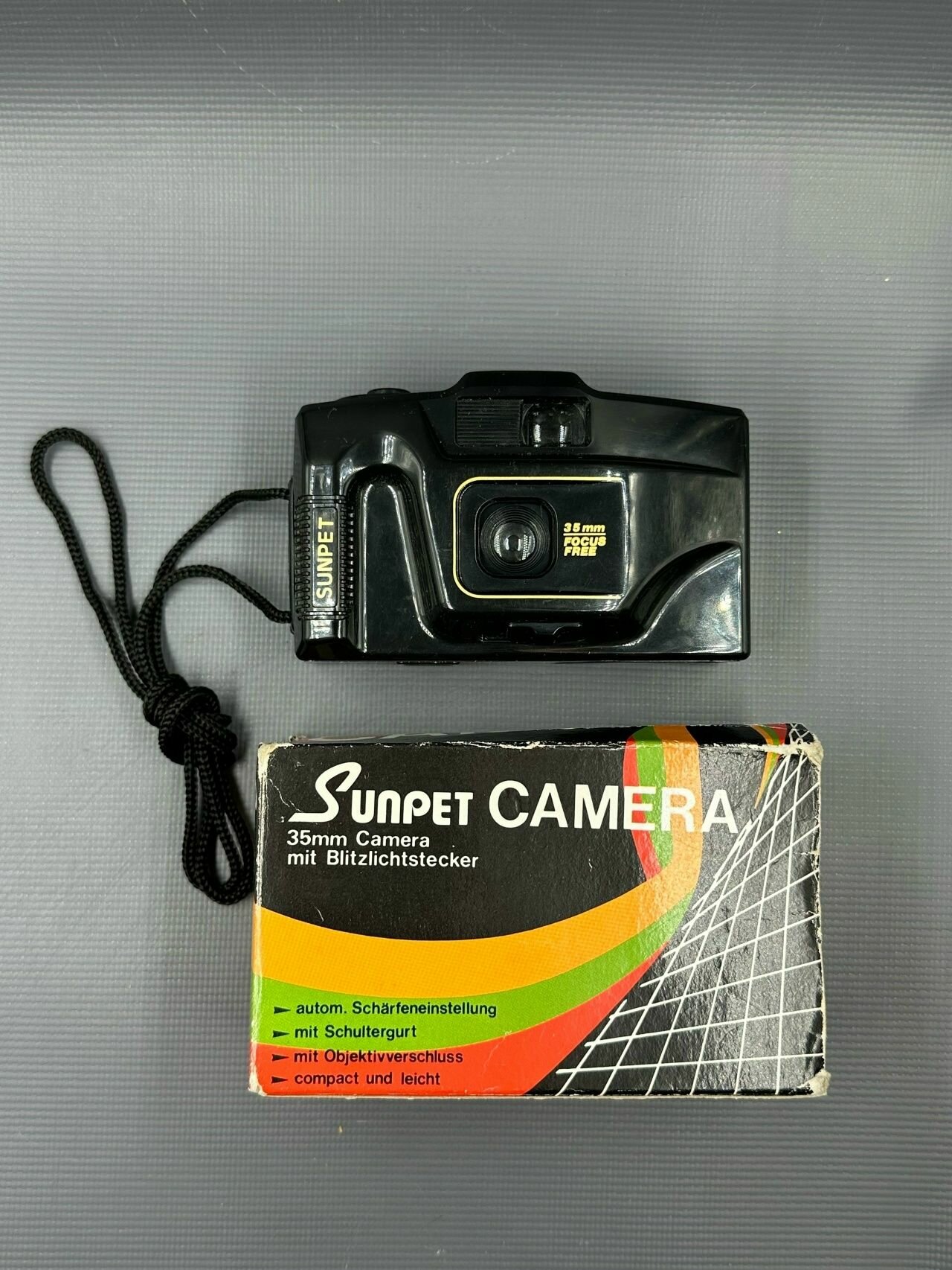 Фотоаппарат Пленочный SUNPET 35 мм (мыльница) в коробке! Винтаж!