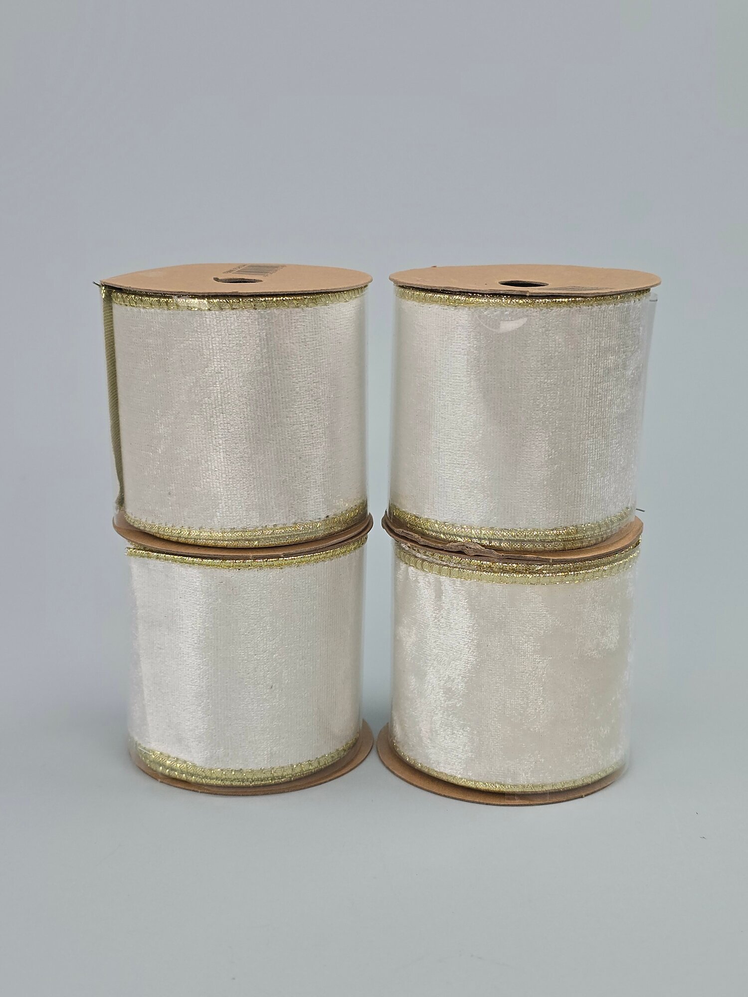 Набор из 4-х лент бархатная белая ширина 6 см длина 2.74 м с каркасом