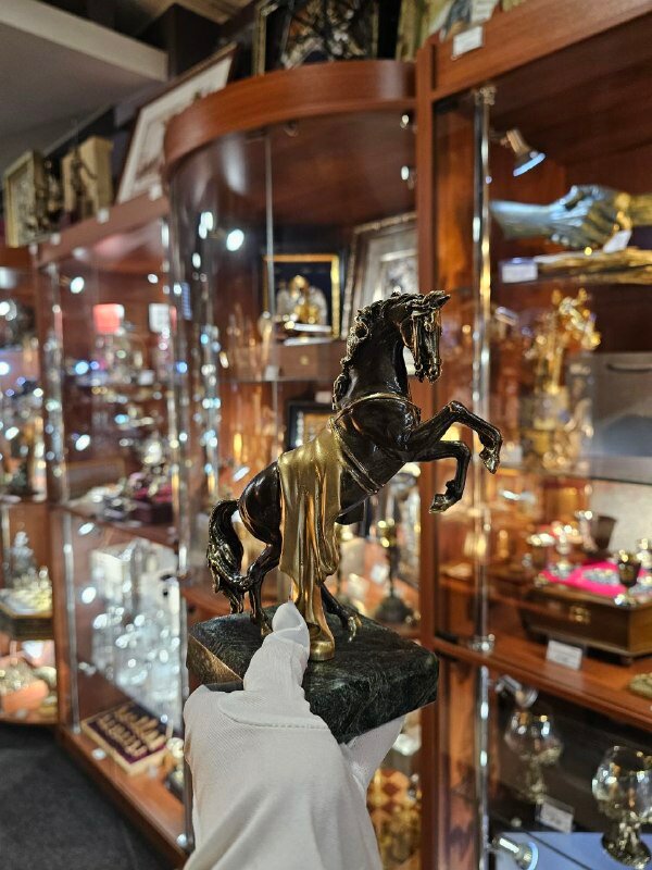 Статуэтка Символ года 2026 Конь - бронза, змеевик — фото 1