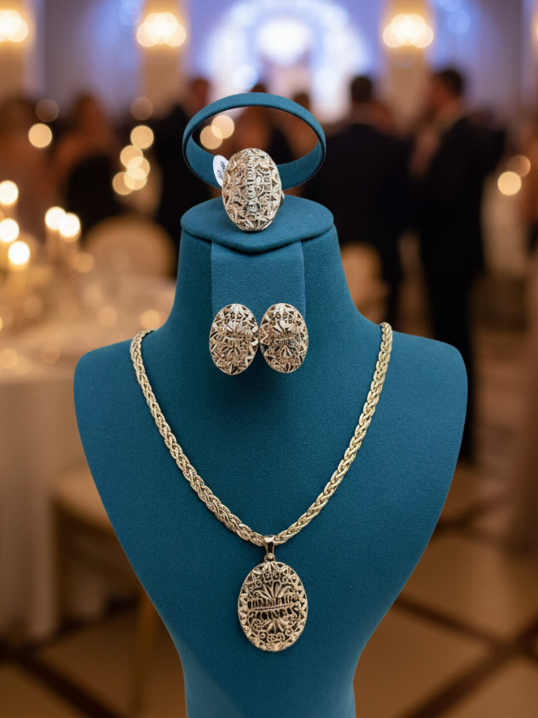 Комплект бижутерии