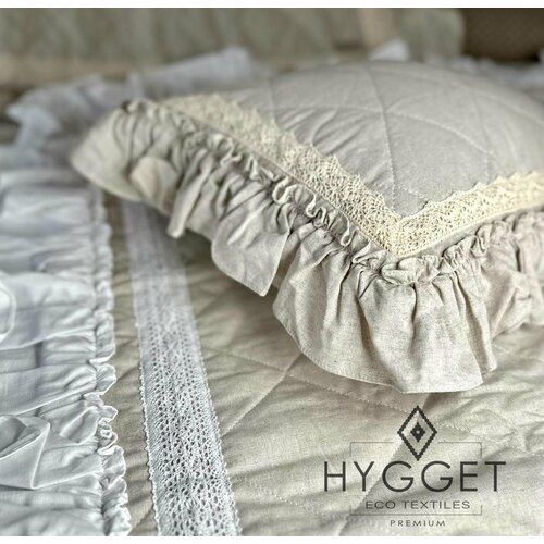 Наволочка льняная стеганая 40x40 с рюшами и кружевами 1 штука Лен 3150₽