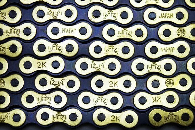 Цепь Izumi Super-V Track Single Speed, BLACK AND GOLDEN — фото 1