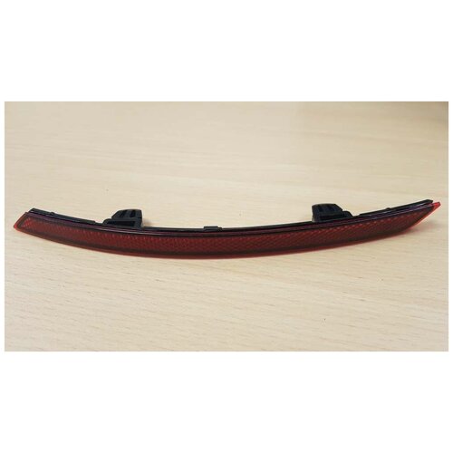 Отражатель заднего бампера правый VW POLO