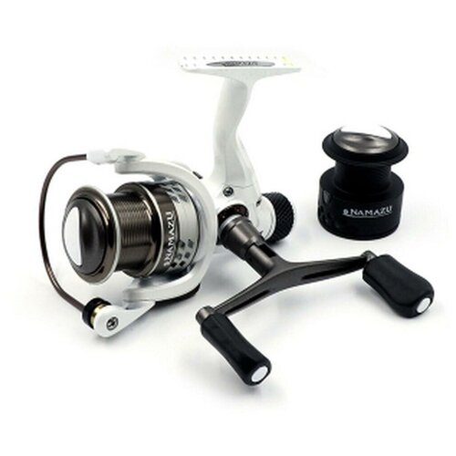 Катушка безынерционная Namazu White Fish WF3000, 4+1 подш, метал. шпуля + запасная графит. шпуля/20 катушка безынерционная namazu white fish wf3000 4 1bb запасная шпуля n rwf3000