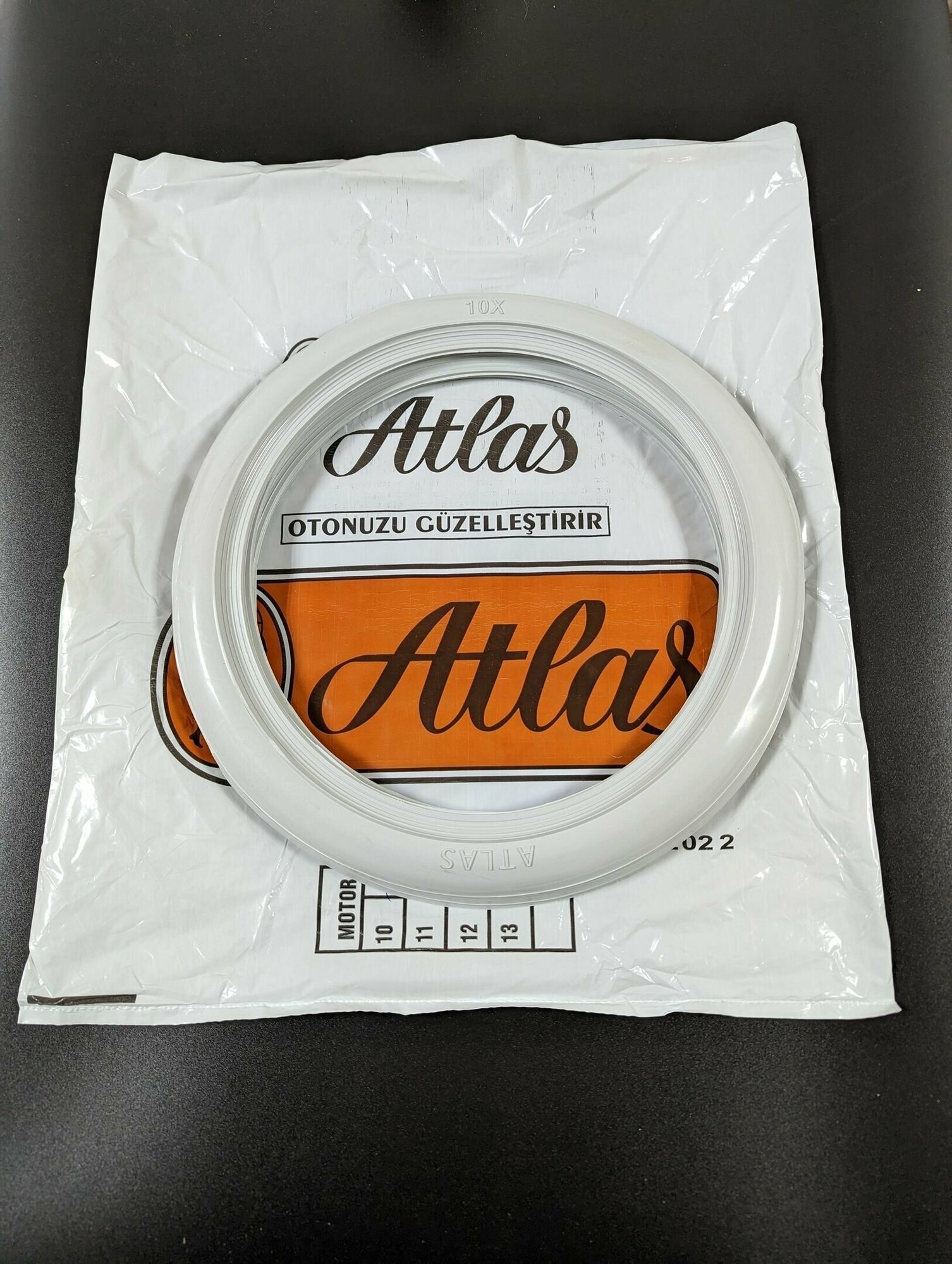 Флипперы вайтволлы Atlas для мопеда скутера R10