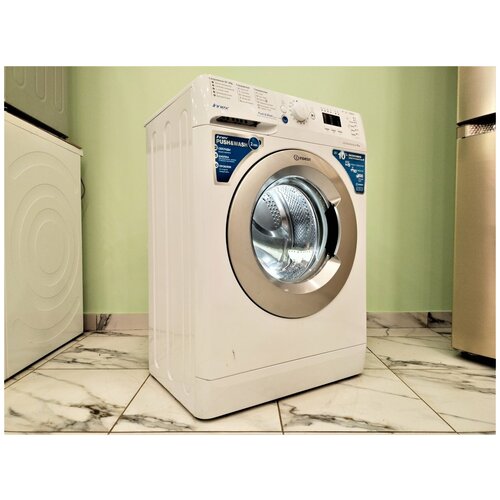 Стиральная машина Indesit BWSA51051 2240000₽