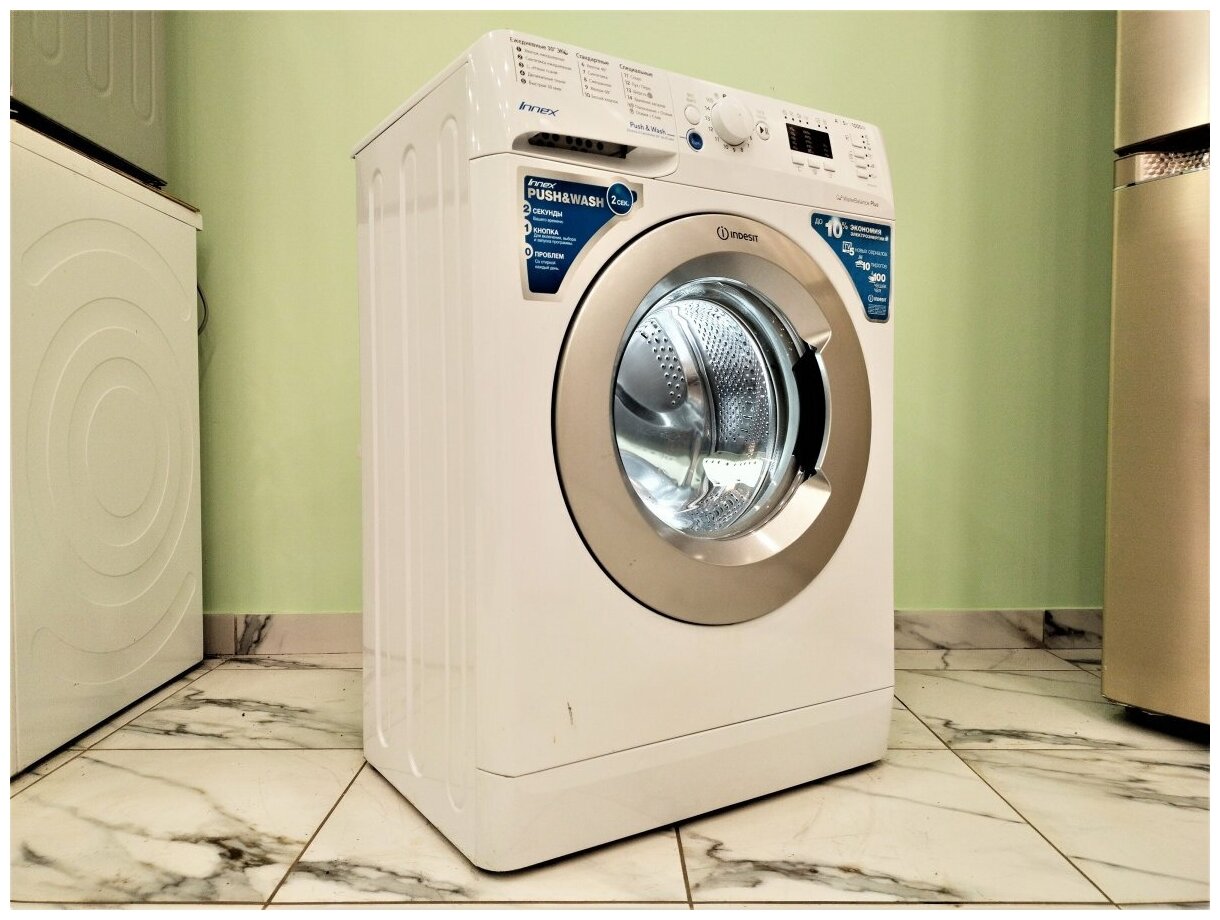 Стиральная машина Indesit BWSA51051