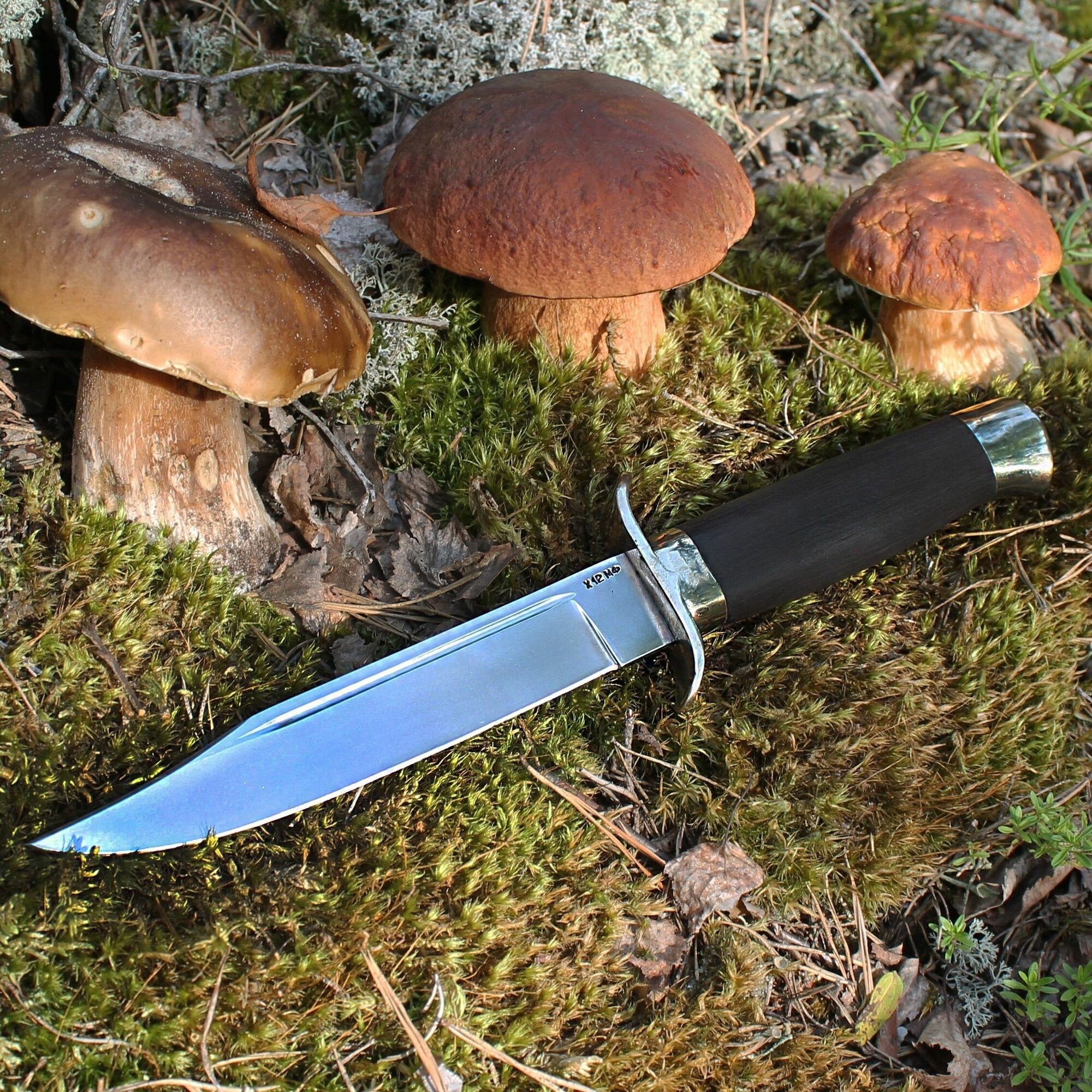 Нож разведчика "НР-40" классический из кованой стали Х12МФ с литьём из мельхиора, рукоять граб