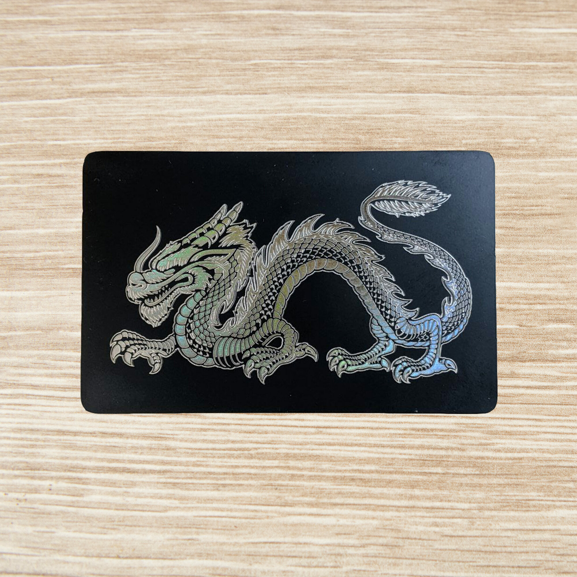 Умная электронная визитка на NFC-карте из металла (White Dragon) с бесплатной виртуальной картой