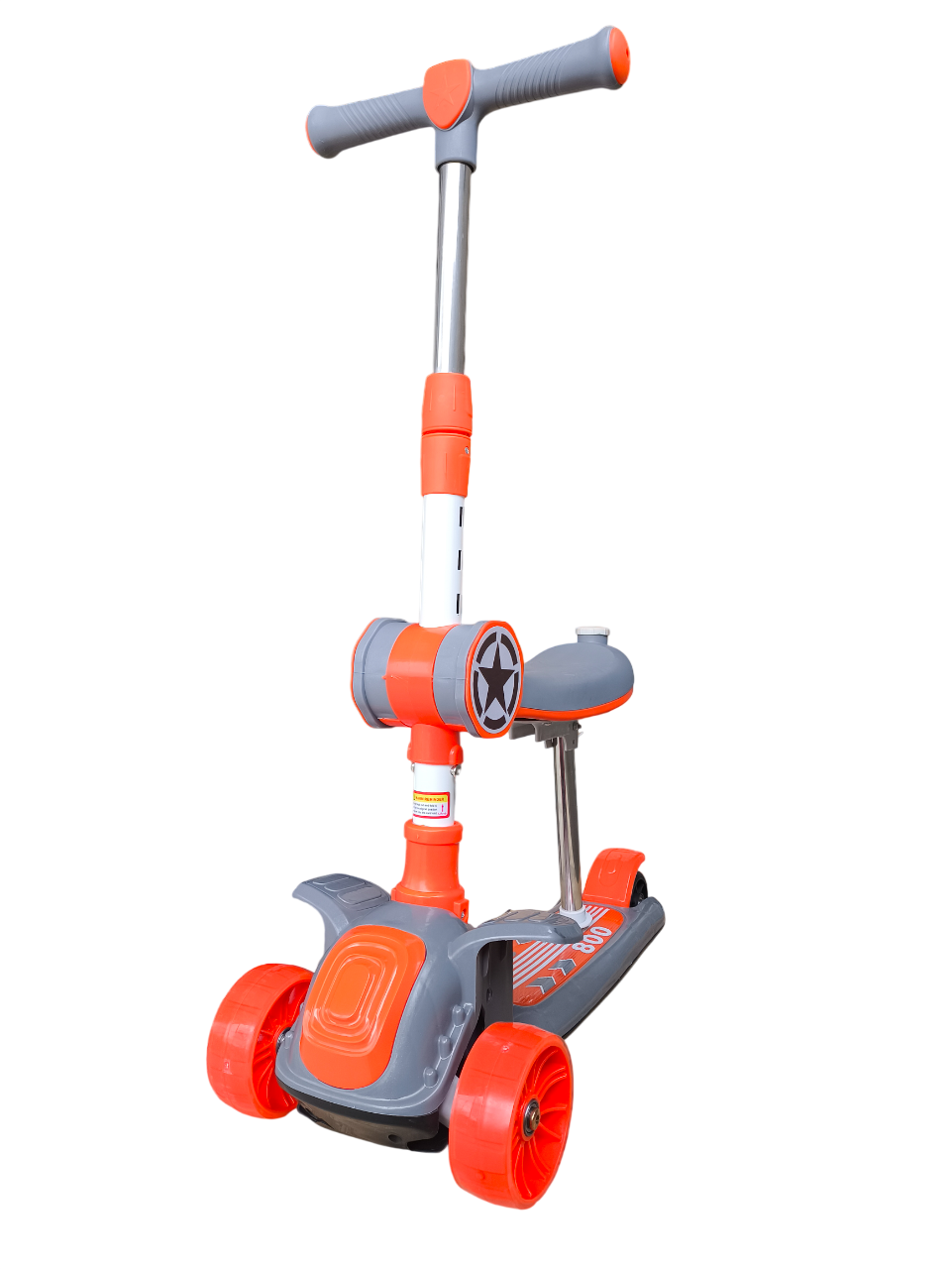 Самокат трех колесный с сидением музыкой и подсветкой красный