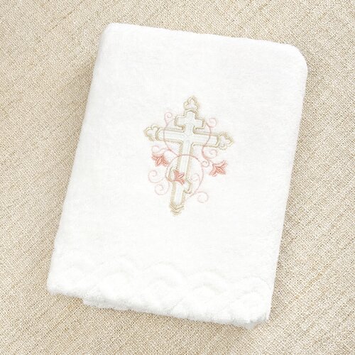 Махровое полотенце с вышивкой на Крестины девочки 