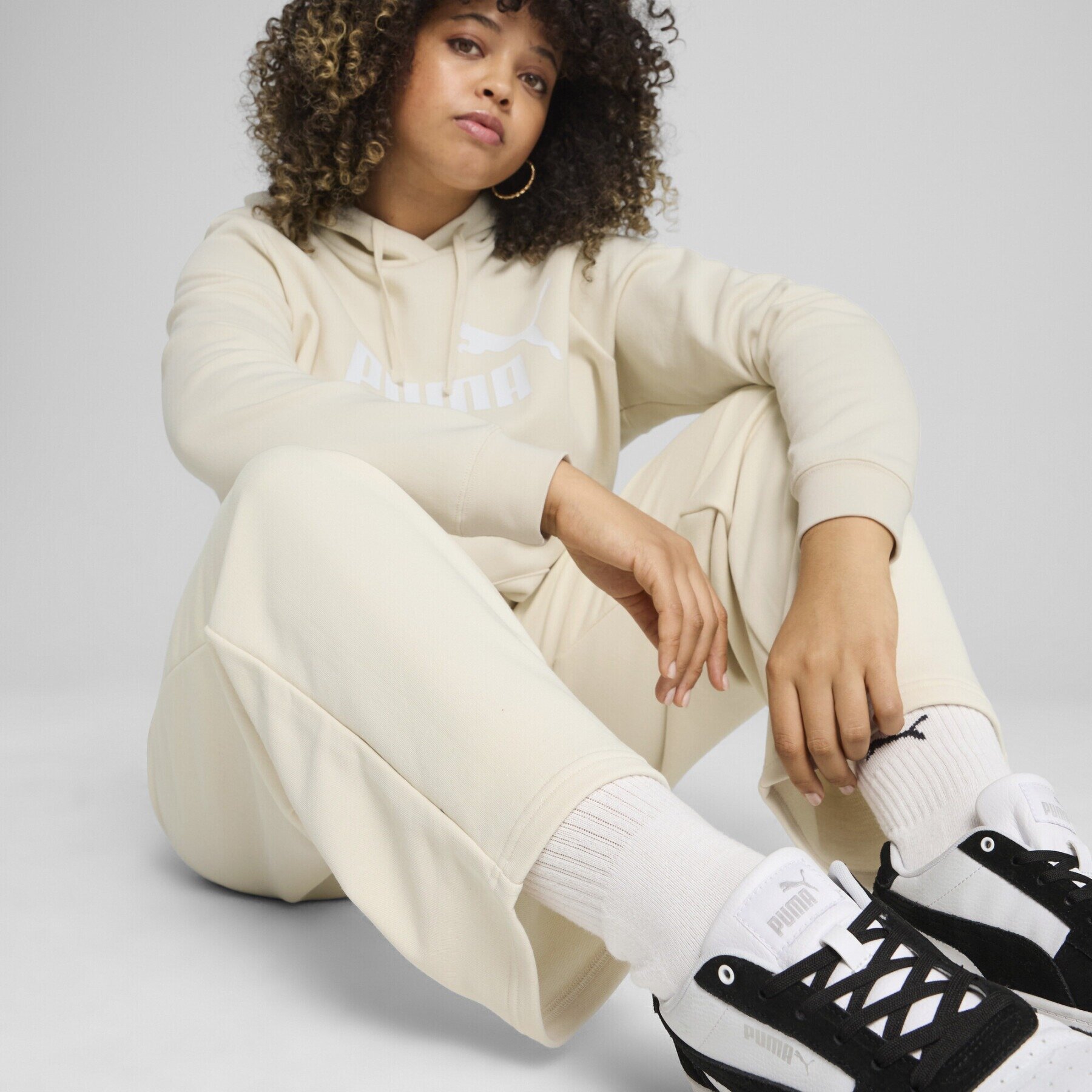 Брюки спортивные PUMA ESS No.1, размер XL, бежевый — фото 1