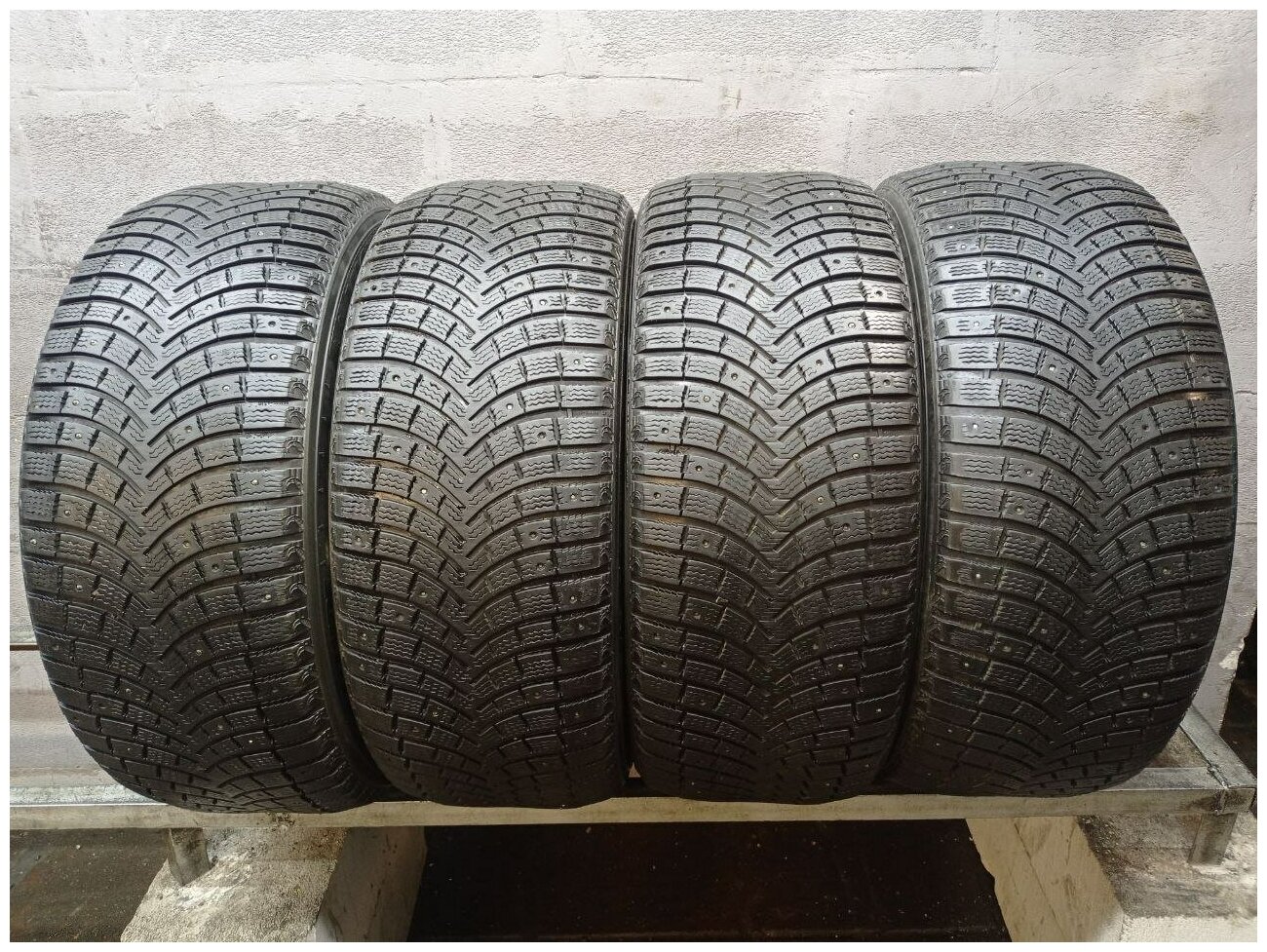 Michelin Latitude X-Ice North 2 285/60 R18 БУ Шины Зимние