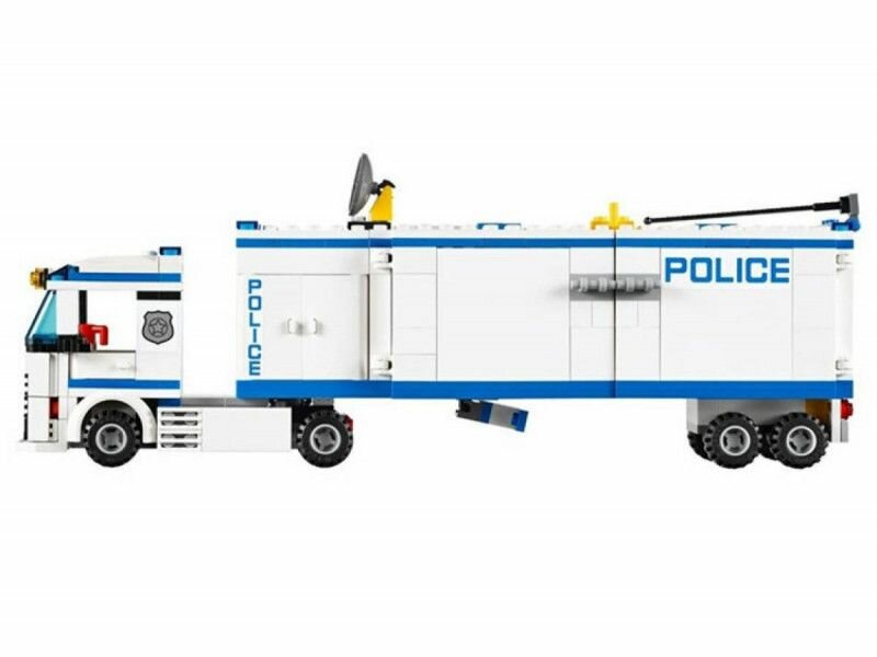 Конструктор 20420 "Выездной Отряд Полиции", 394 детали — фото 1