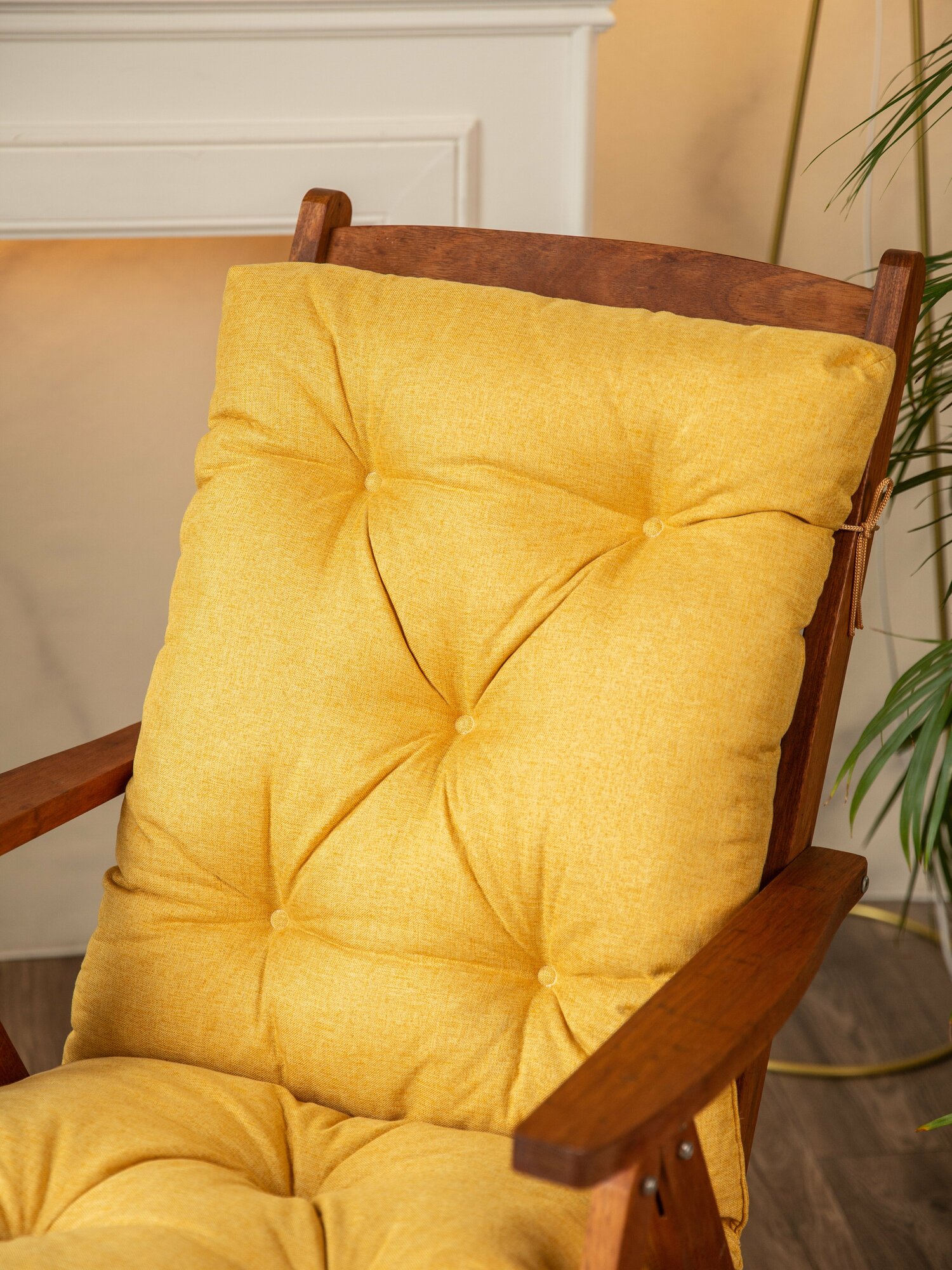 Матрас-подушка на качели, скамейку или подвесное кресло, жёлтая - фотография № 4