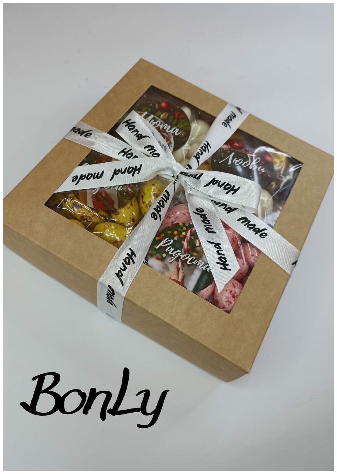 Подарочный набор Премиум орехов в шоколаде в Крафтовой коробке 4 вкуса 0,4 кг - фотография № 3