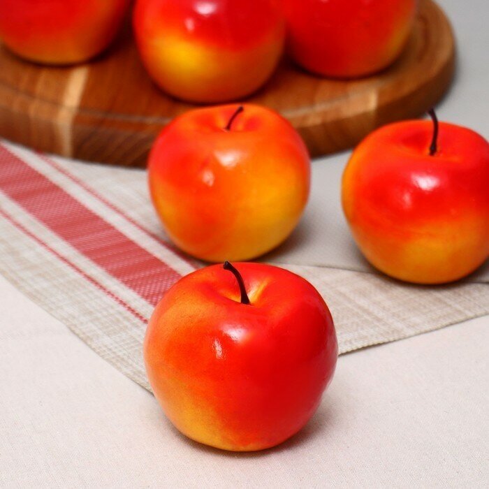 Муляж "Яблоко красное" d-8 см (10шт.)
