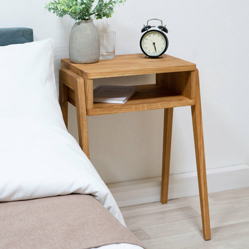 Тумба интерьерная для гостиной спальни прикроватная или коридора Натуральное дерево-дуб Размер 30х42х55 см Цвет бук 15000₽