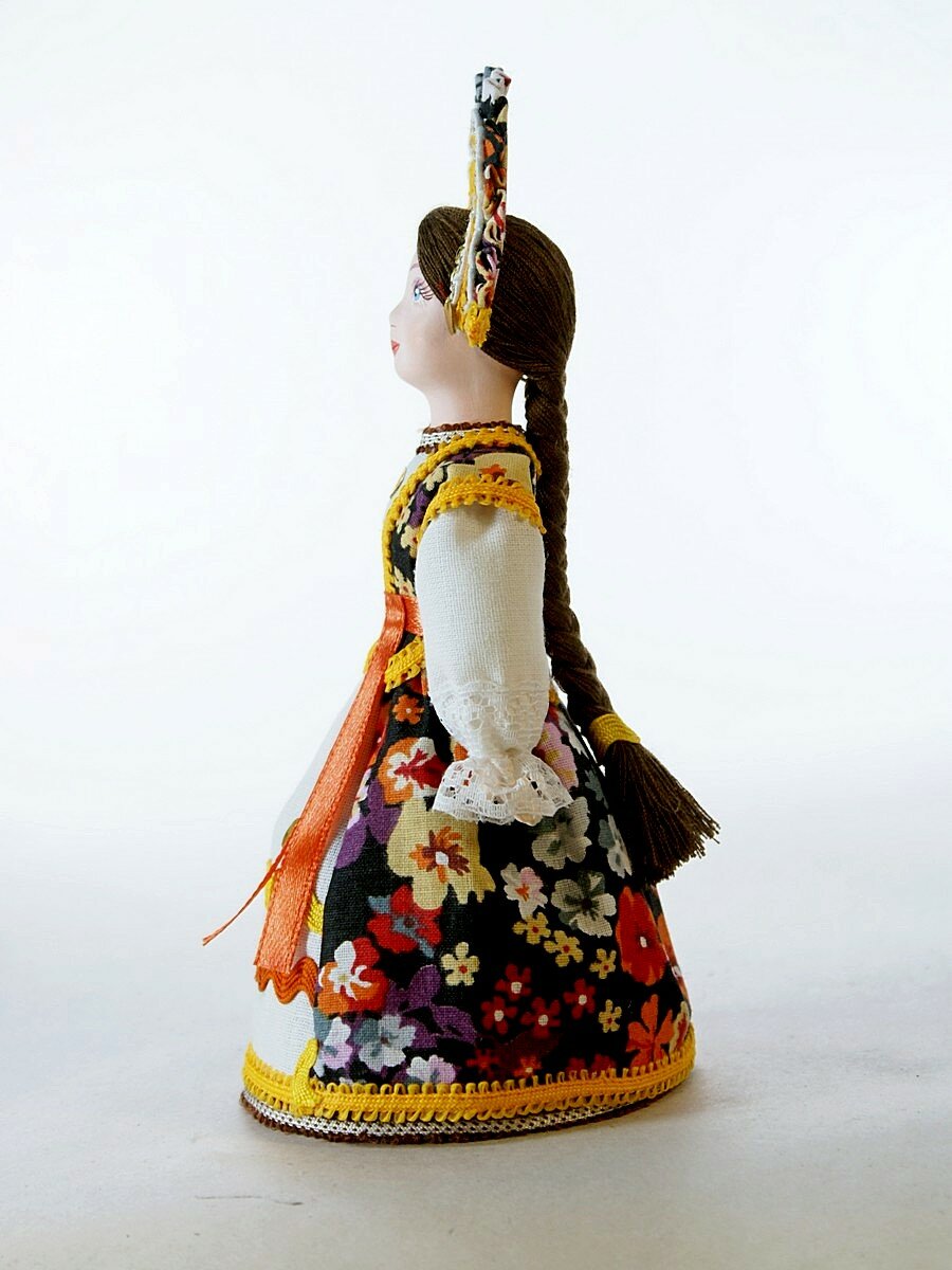 Кукла коллекционная Девушка в русском костюме — фото 1