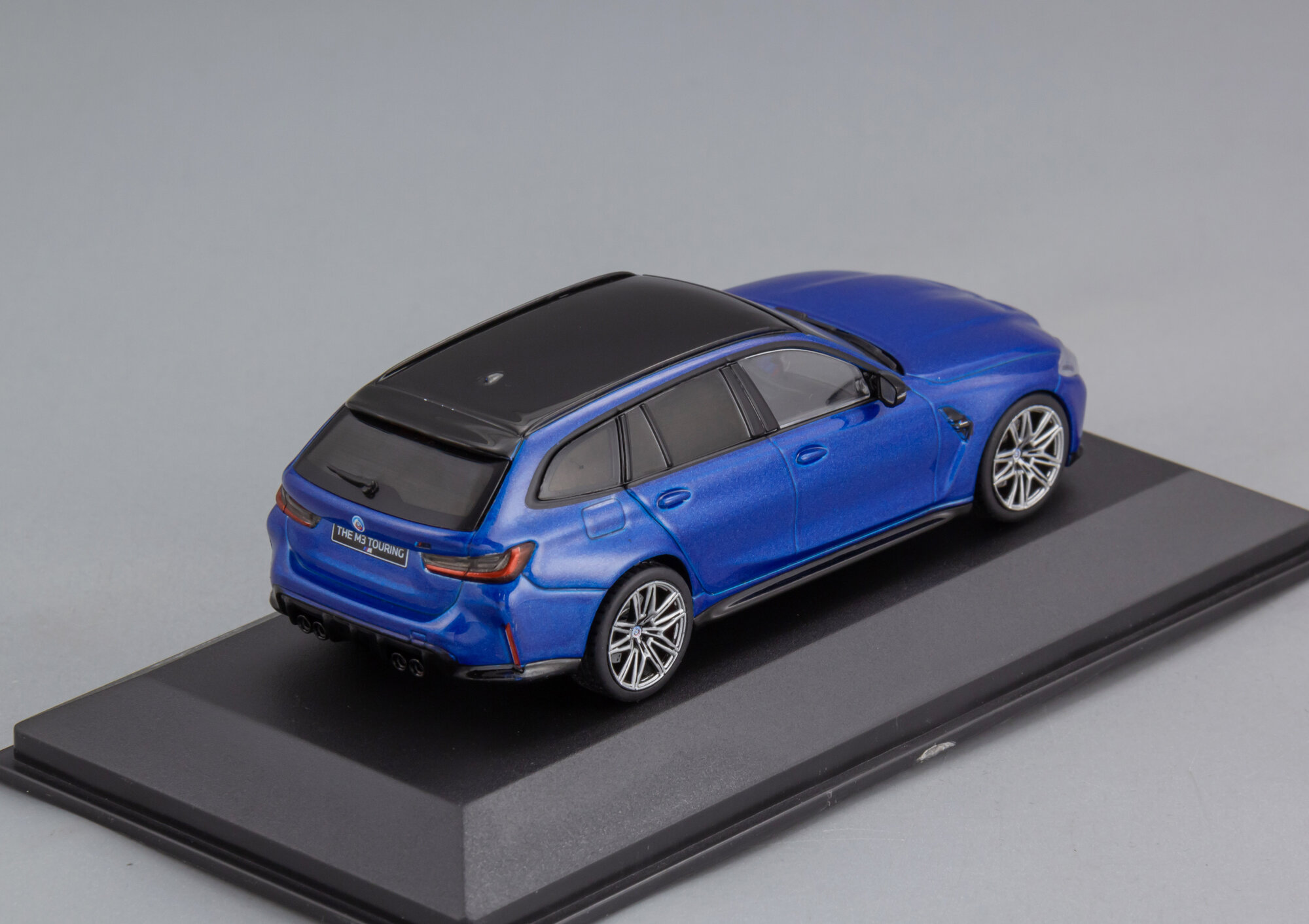 Коллекционная масштабная модель 1:43 BMW G81 M3 Touring - 2023 от Solido — фото 1