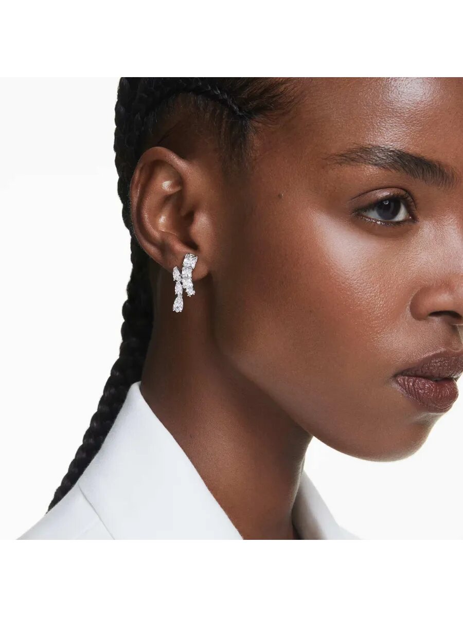 Серьги с подвесками SWAROVSKI, кристаллы Swarovski, размер 27 мм, белый, серебряный — фото 1