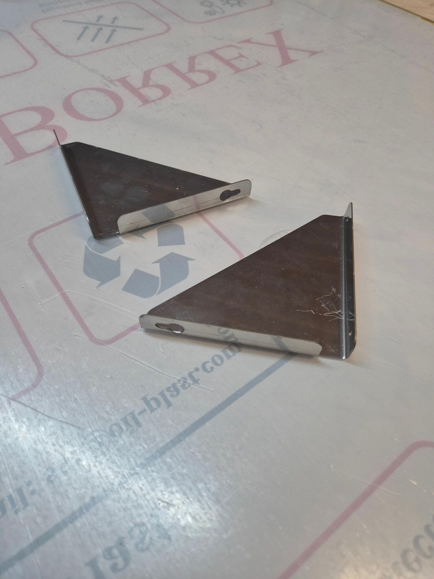 Уголок для полки , кронштейн без рисунка модель 216 — фото 1