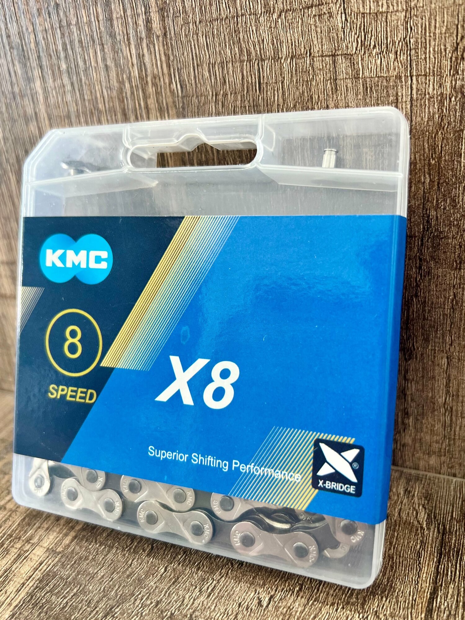 Цепь для велосипеда KMC X8 - 8 скоростей, 114/116 звеньев с замком Missing Link 9R/CL559R