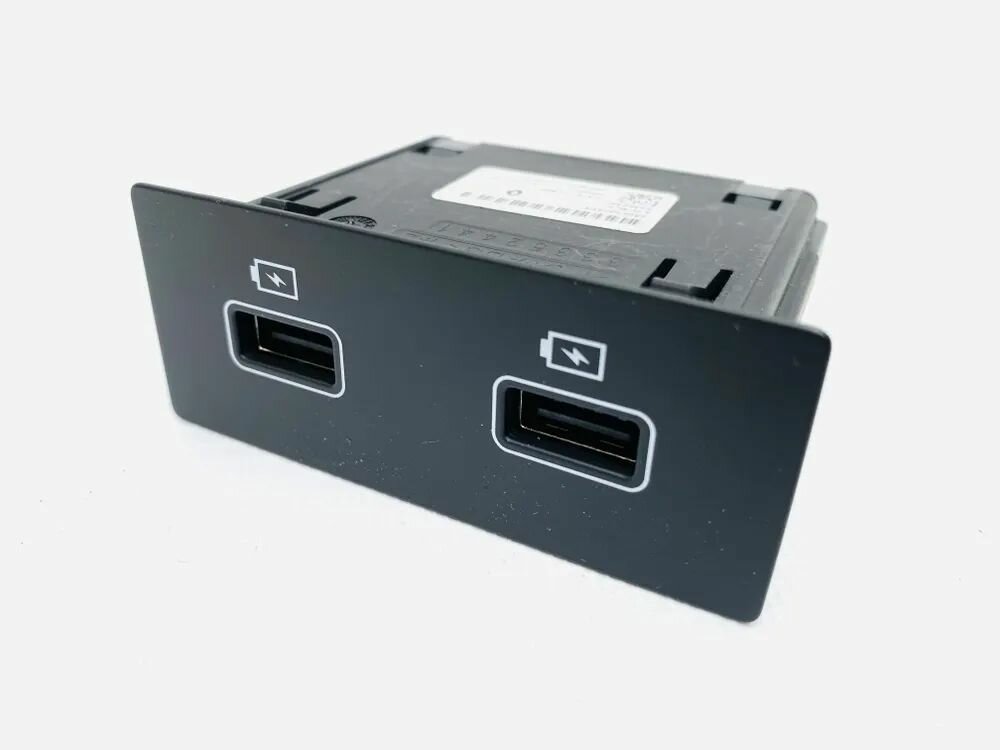 Блок разъемов USB рено ДАСТЕР-2, рено аркана / Renault