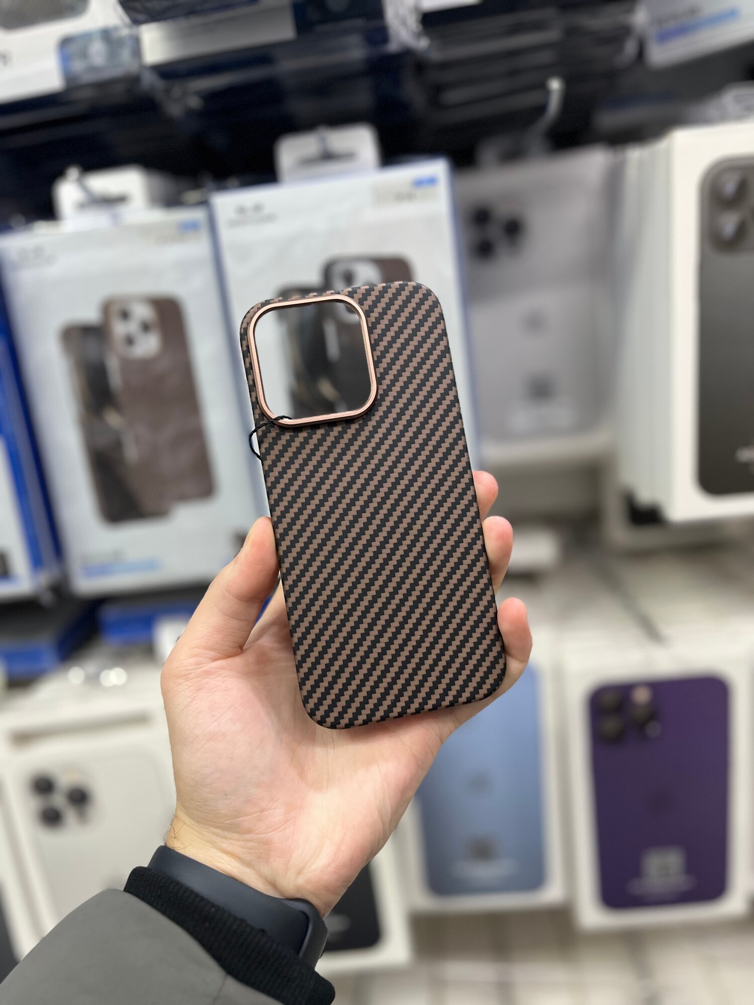 Чехол Keephone MagSafe MagSnap Kevlar/Carbon для iPhone 16 Pro