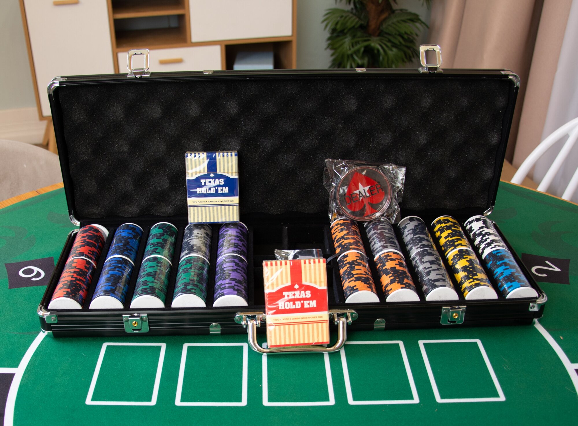 Gamesfamily Набор для игры в покер "Good Easy" на 500 глиняных фишек с номиналом, в алюминиевом чемодане, PokerOffline