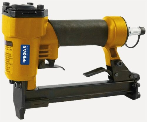 Изображение товара Скобозабивной пневмопистолет Pegas pneumatic FS8016-A