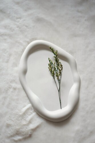 Изображение товара Декоративная подставка для мелочей, гипс, ручная работа, 24х17 см