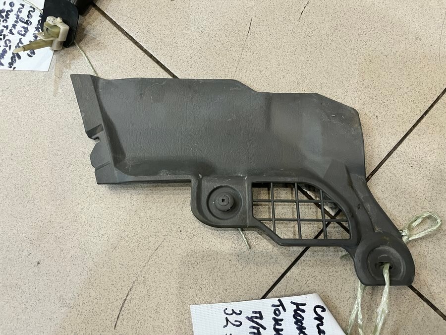 Накладка консоли КПП от Kia Spectra 2000-2011