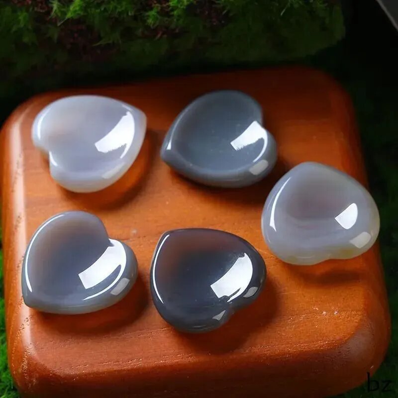 Тревожный камень (worry stone) 2 шт, форма сердца, агат, серый и бежевый