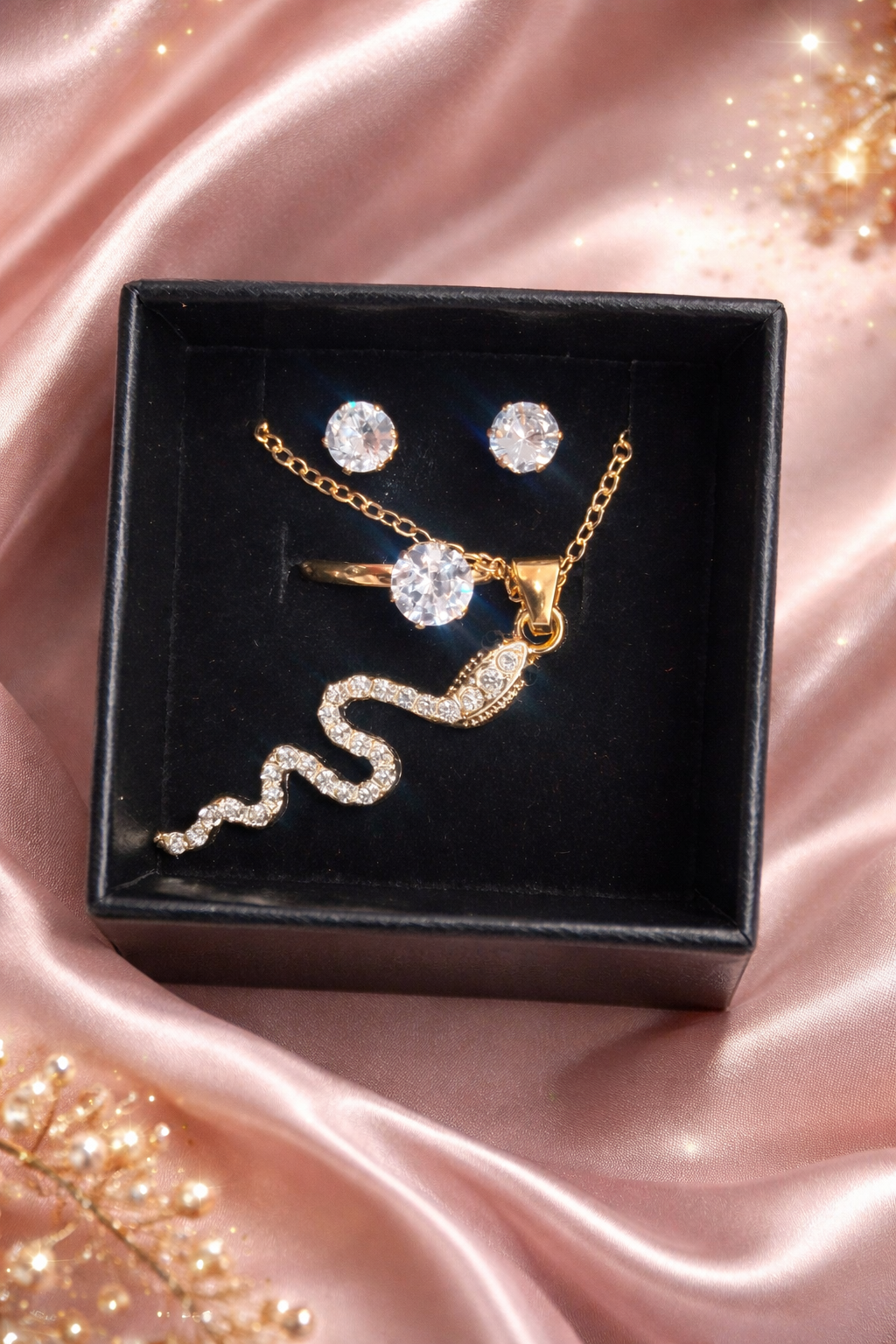 Комплект бижутерии: подвеска, серьги, кольцо, Swarovski Zirconia