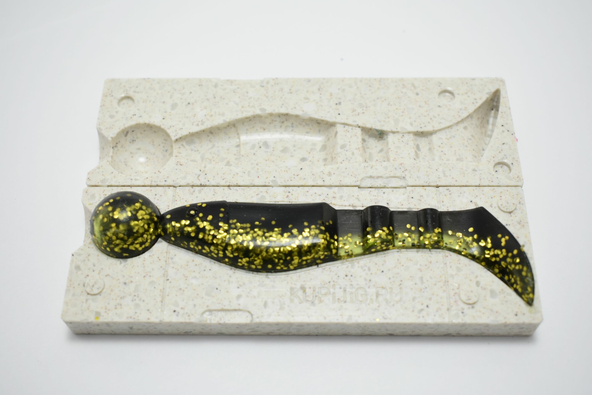 Форма для литья силиконовых приманок Miss Shad 4" 102 мм