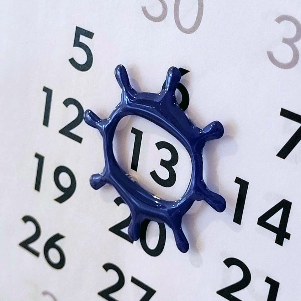 Комплект Курсор календарный магнитный гелевый "Штурвал" 45х45 мм/24х16 мм синий + металлическая подложка