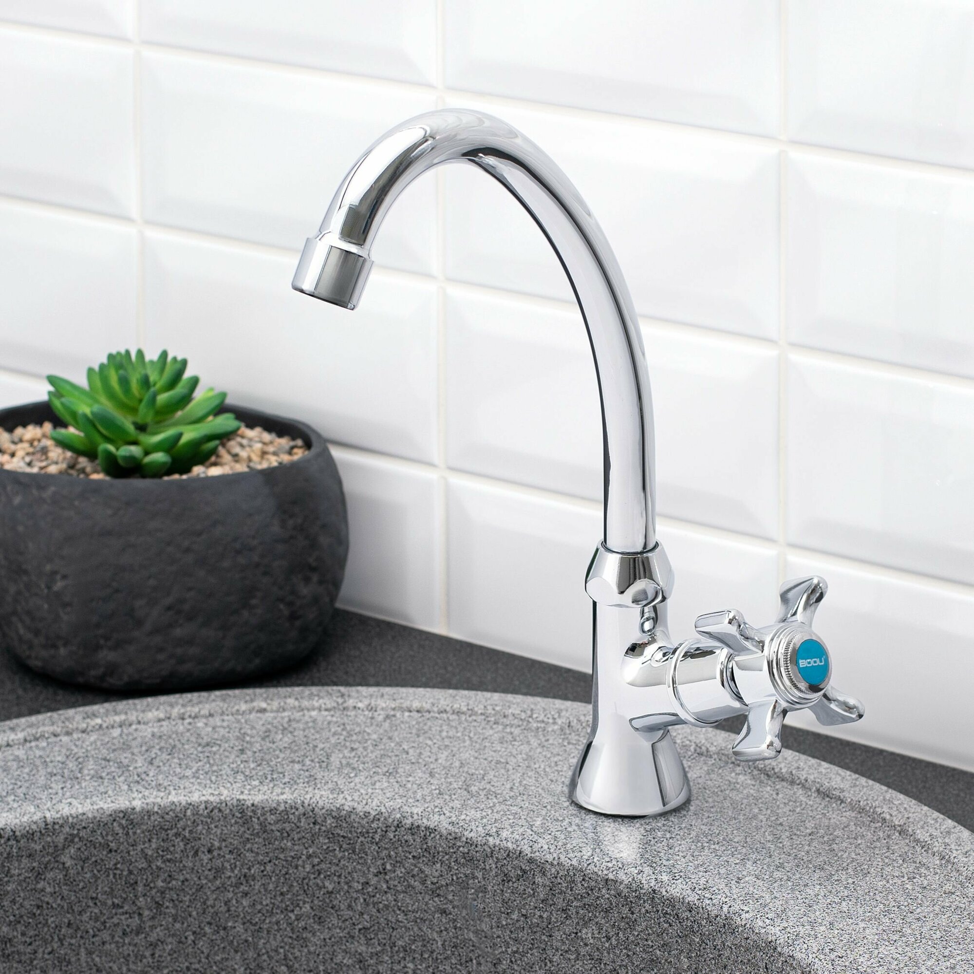 фото BA5333-13-B723 Смеситель для одной воды из Латуни